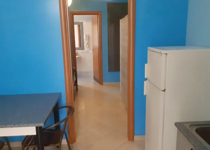 מלון דירות Villa More 3*