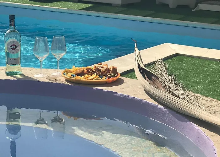 Villa More 3* מונטרוני די לצ'ה