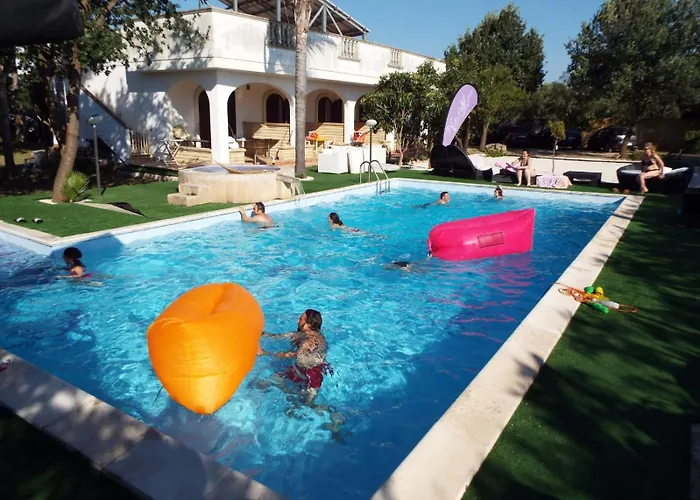 Villa More מלון דירות 3*