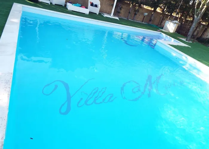 Villa More מונטרוני די לצ'ה